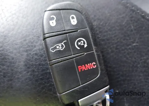 2016 Jeep Grand Cherokee High Altitude z USA, uszkodzony, nr VIN 1C4RJFCT1GC465389